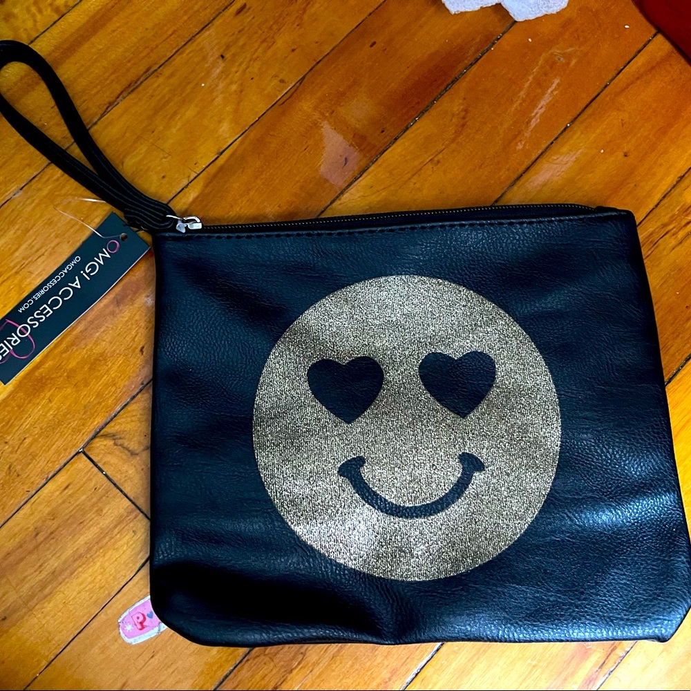 Black Heart Eyes Wallet Purse with Wrist Strap